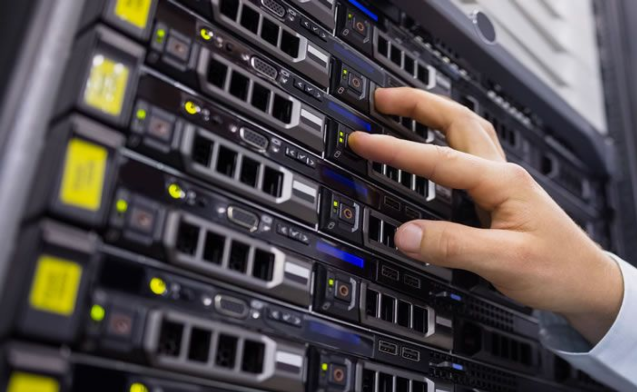 8 Server Features Every IT Manager Should Look For 2 8 Server Features Every IT Manager Should Look For