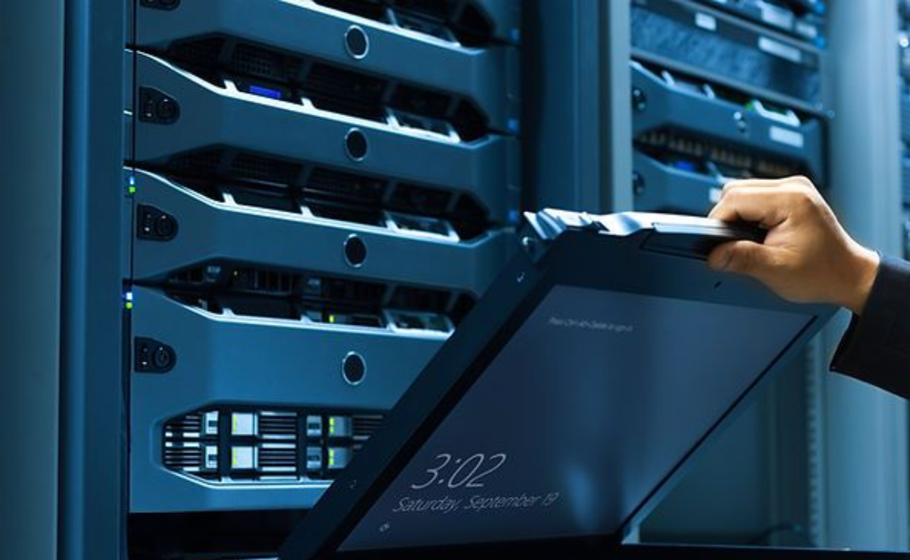 How to Choose the Right Server for Your Office in 7 Steps